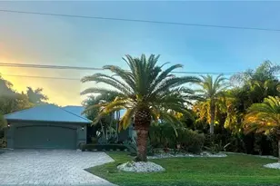 2806 SE 22nd Pl, Cape Coral, FL 33904 - Photo 1