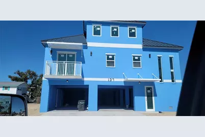 137 Hibiscus Dr, Fort Myers Beach, FL 33931 - Photo 1