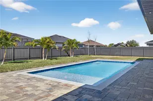 1322 NE 6th Pl, Cape Coral, FL 33909 - Photo 25