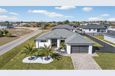 1322 NE 6th Pl, Cape Coral, FL 33909 - Photo 1