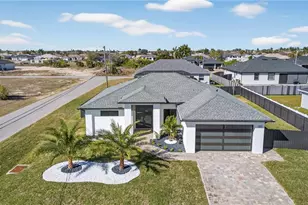 1322 NE 6th Pl, Cape Coral, FL 33909 - Photo 1