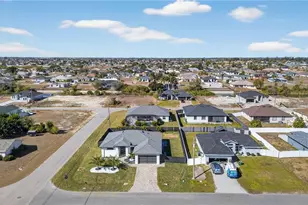 1322 NE 6th Pl, Cape Coral, FL 33909 - Photo 31