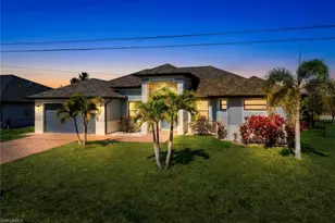 237 SW 21st St, Cape Coral, FL 33991 - Photo 9