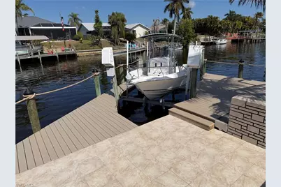 1149 SE 13th St, Cape Coral, FL 33990 - Photo 5