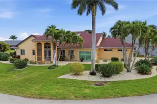 5125 Sunnybrook Ct, Cape Coral, FL 33904 - Photo 3