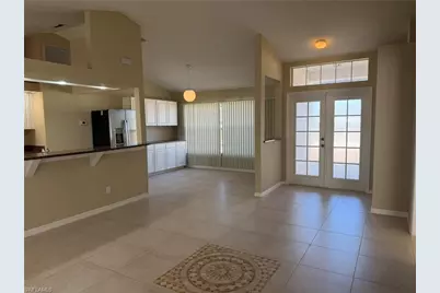 414 SE 7th St, Cape Coral, FL 33990 - Photo 9