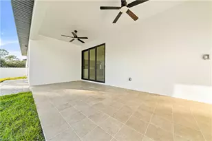 860 Nimitz Blvd, Lehigh Acres, FL 33974 - Photo 25
