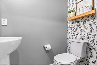 1526 Lake Jessup Cir, Cape Coral, FL 33909 - Photo 29