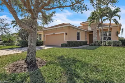 12645 Fairway Cove Ct, Fort Myers, FL 33905 - Photo 3