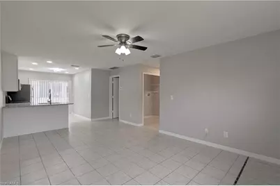 427 NE Pine Island Ln #2, Cape Coral, FL 33909 - Photo 3