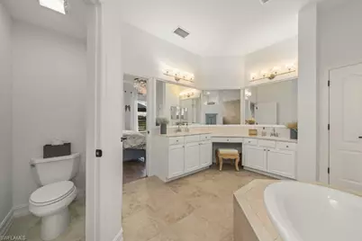 2648 Fairmont Isle Cir, Cape Coral, FL 33991 - Photo 27