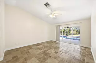 6011 Sea Grass Ln, Naples, FL 34116 - Photo 11