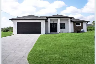 1015 Agnes Ave, Lehigh Acres, FL 33971 - Photo 1