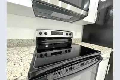 746 SW 8th Ter #203, Cape Coral, FL 33991 - Photo 11