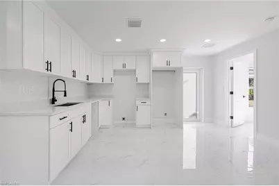 1120 Ravenswood St E, Lehigh Acres, FL 33974 - Photo 5