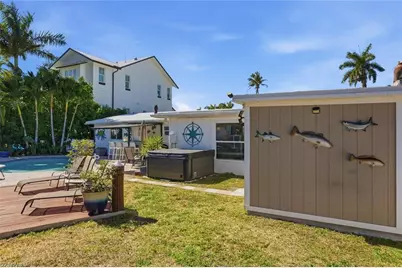 1105 Christopher Ct, Naples, FL 34104 - Photo 35