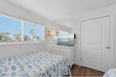 1105 Christopher Ct, Naples, FL 34104 - Photo 31