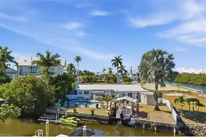 1105 Christopher Ct, Naples, FL 34104 - Photo 27