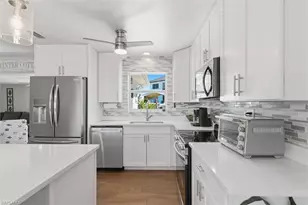 1105 Christopher Ct, Naples, FL 34104 - Photo 15