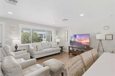 1105 Christopher Ct, Naples, FL 34104 - Photo 23