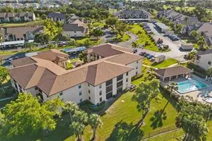 8625 Charter Club Cir, Fort Myers, FL 33919 - Photo 35