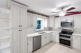 8760 Dartmouth St, Fort Myers, FL 33907 - Photo 3