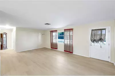 8760 Dartmouth St, Fort Myers, FL 33907 - Photo 7