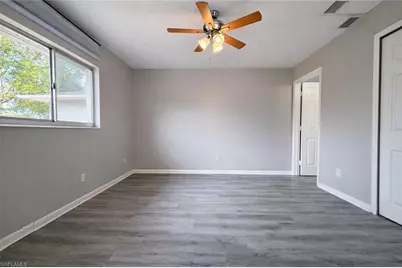 1718 SW Santa Barbara Pl, Cape Coral, FL 33991 - Photo 11