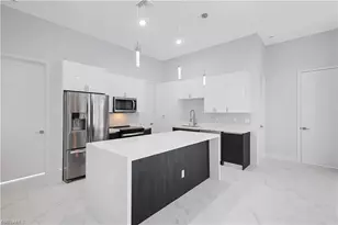 901 NW 19th Terrace, Cape Coral, FL 33993 - Photo 5