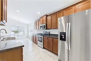 2807 NW 5th St, Cape Coral, FL 33993 - Photo 9