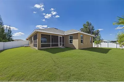 2807 NW 5th St, Cape Coral, FL 33993 - Photo 3