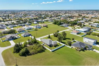 2807 NW 5th St, Cape Coral, FL 33993 - Photo 35