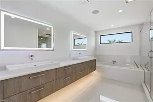 5735 Riverside Dr, Cape Coral, FL 33904 - Photo 27