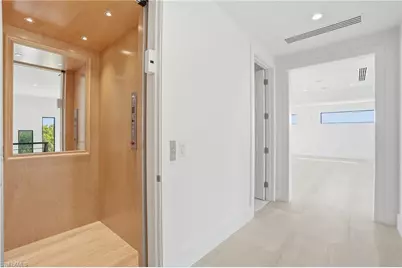 5735 Riverside Dr, Cape Coral, FL 33904 - Photo 37