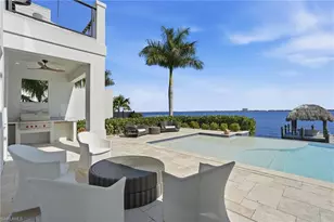 5735 Riverside Dr, Cape Coral, FL 33904 - Photo 43