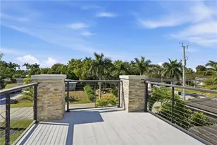 5735 Riverside Dr, Cape Coral, FL 33904 - Photo 21