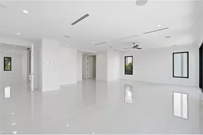 5735 Riverside Dr, Cape Coral, FL 33904 - Photo 25