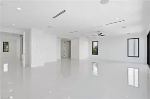 5735 Riverside Dr, Cape Coral, FL 33904 - Photo 25