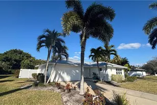 1357 Kingswood Ct, Fort Myers, FL 33919 - Photo 33