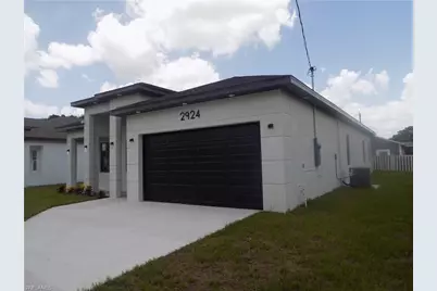2924 Dunbar Ave, Fort Myers, FL 33916 - Photo 3