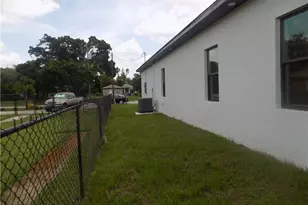 2924 Dunbar Ave, Fort Myers, FL 33916 - Photo 9