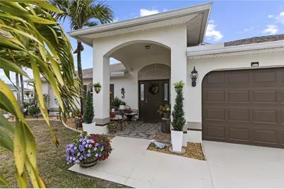 303 NE 13th Ave, Cape Coral, FL 33909 - Photo 3