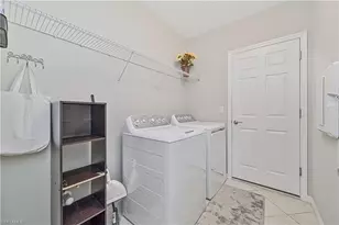 4390 Dutchess Park Rd, Fort Myers, FL 33916 - Photo 7