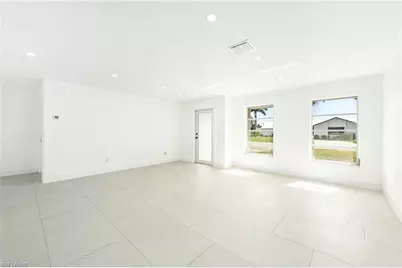 2031 SE 25th Ln, Cape Coral, FL 33904 - Photo 3