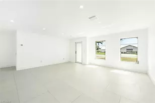 2031 SE 25th Ln, Cape Coral, FL 33904 - Photo 3