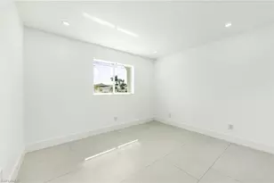 2031 SE 25th Ln, Cape Coral, FL 33904 - Photo 17