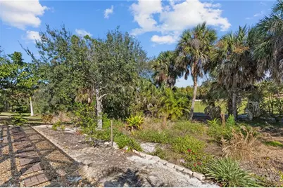 8519 Colony Trace Dr, Fort Myers, FL 33908 - Photo 23