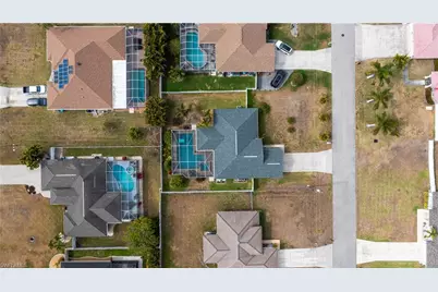 1814 SW 22nd Ter, Cape Coral, FL 33991 - Photo 31