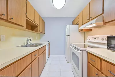 54 Laconia Ct, Fort Myers, FL 33919 - Photo 13