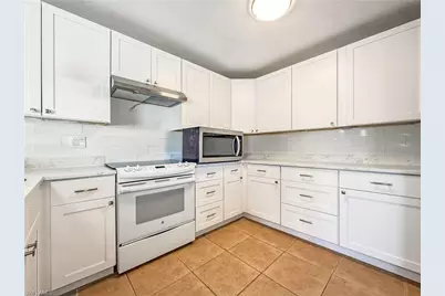 6302 Royal Woods Dr, Fort Myers, FL 33908 - Photo 3